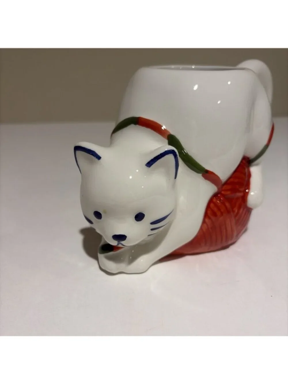 Wondershop Figural Cat Mug 15 Oz Playful Kitten with Yarn Colorful Cat Lover